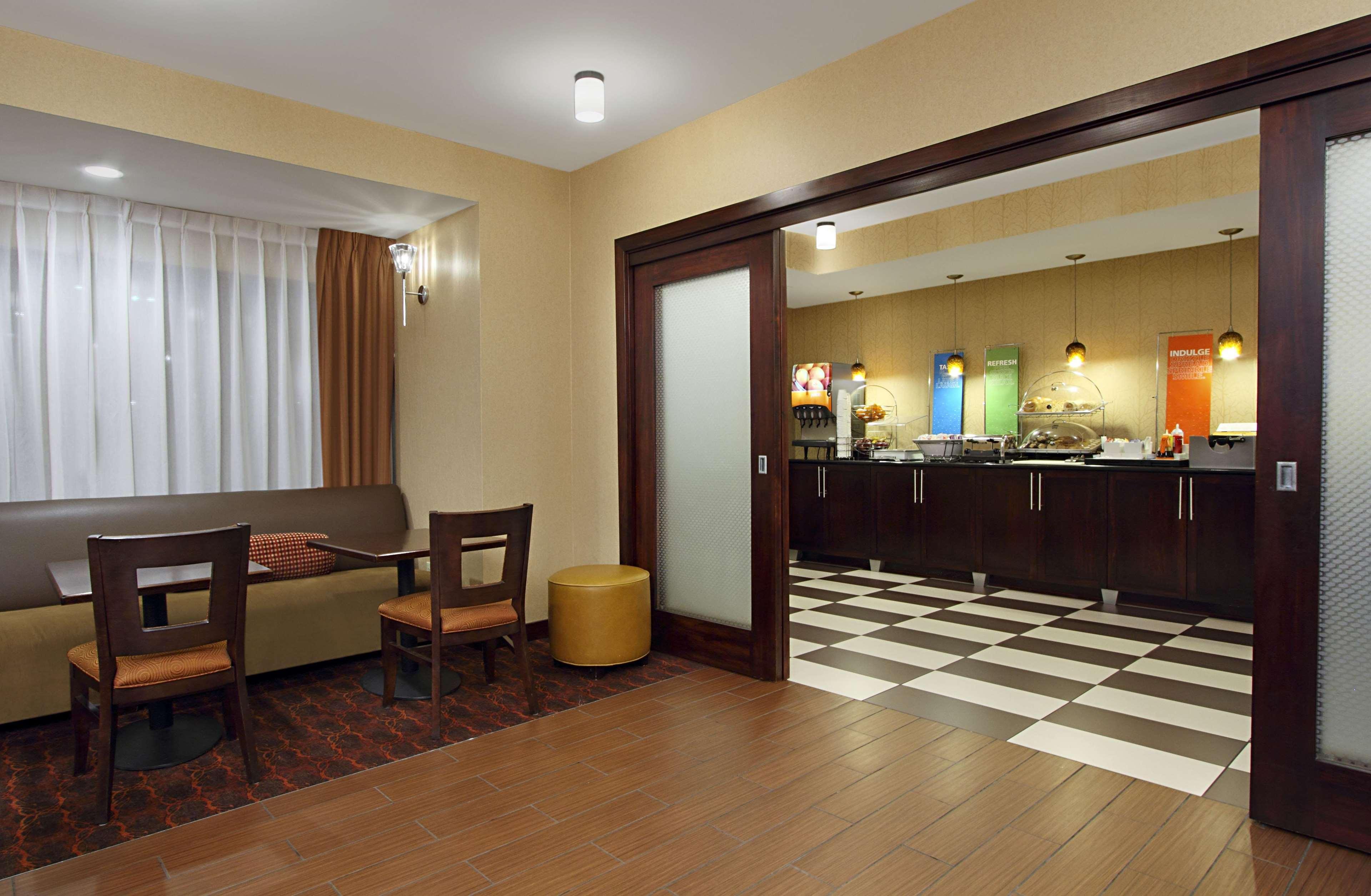 Hampton Inn Columbus-International Airport Gahanna Eksteriør bilde